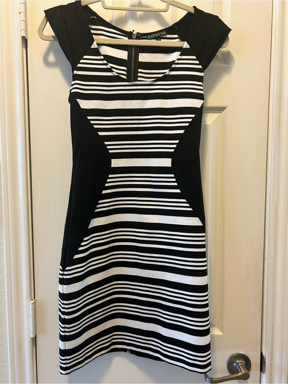 Express Black & White Striped Cap-Sleeve Sheath Dress perfect for long work days